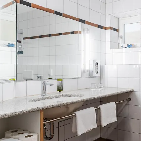 Bei Storaths Inn Oberstreu